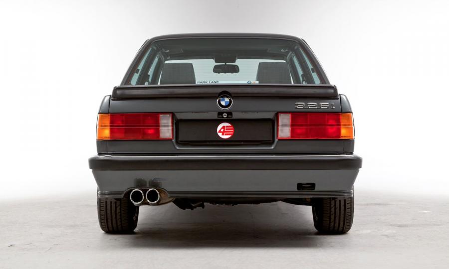  BMW 325i Coupe M-Technik (E30) 1984 года  (UK) (фото 19 из 22)